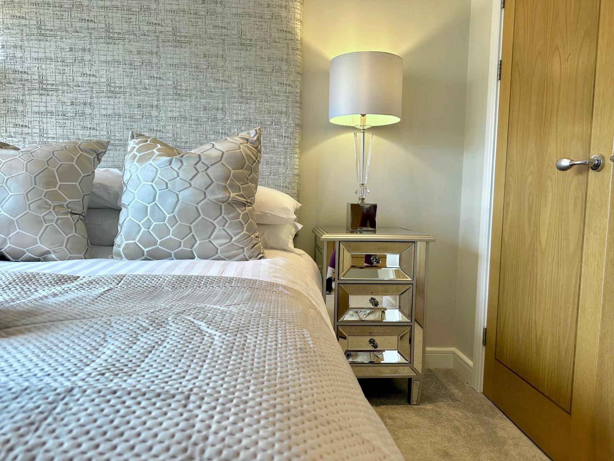 Superior Apartment In Cardiff City Centre Экстерьер фото